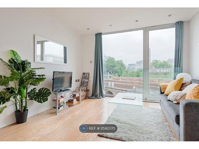 1 Bedroom Flat To Rent In Tower Bridge Road, London, SE1