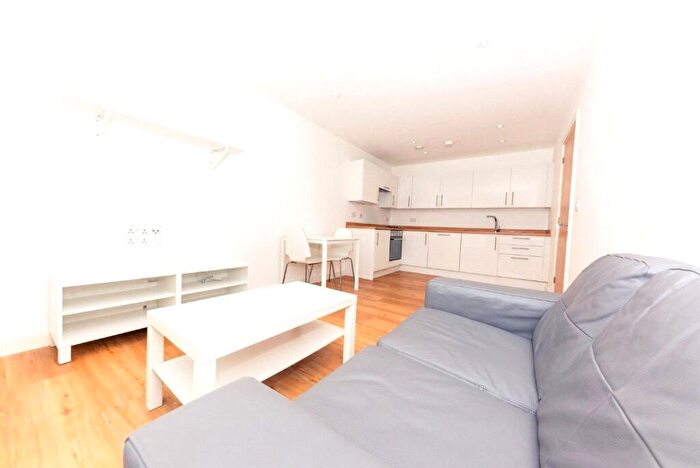 1 Bedroom Flat To Rent In Eastbank Tower, Great Ancoats Street, M4