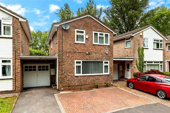 3 Bedroom Detached House For Sale In Gardenia Close, Cardiff, CF23