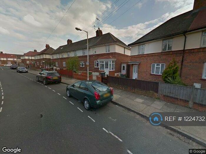 3 Bedroom End Of Terrace House To Rent In Leggatt Road, London, E15