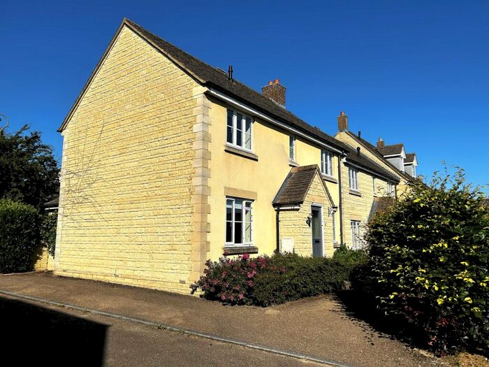 4 Bedroom Semi-Detached House For Sale In Cranberry Road, Witney, Oxfordshire, OX28