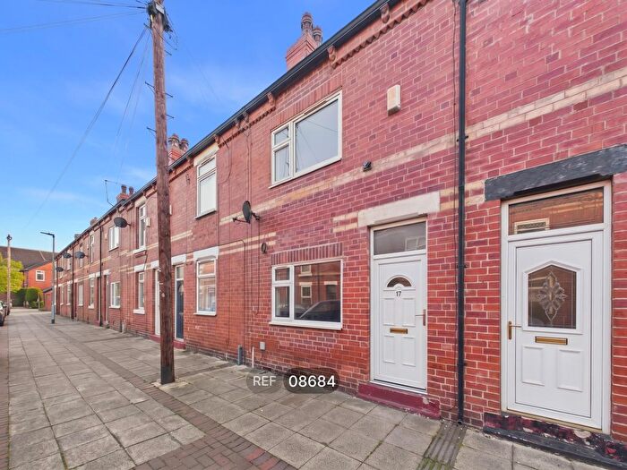 2 Bedroom Terraced House To Rent In Walden Street, Castleford, WF10