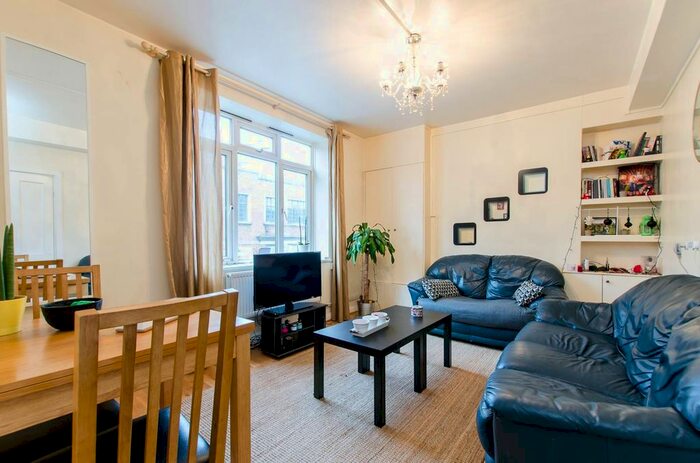 2 Bedroom Flat To Rent In Crosby Row, Borough, London, SE1