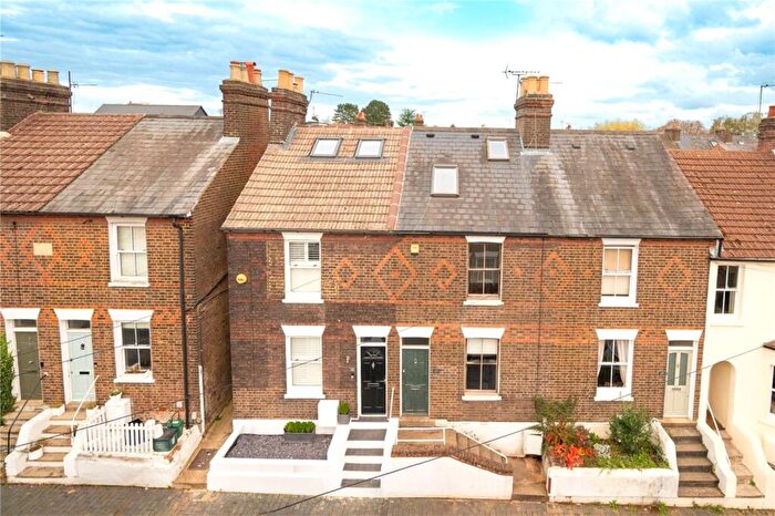 2 Bedroom Terraced House For Sale In Albion Road, St. Albans, Hertfordshire, AL1