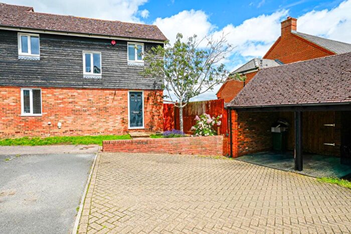 3 Bedroom End Of Terrace House For Sale In Manor Close, Stoke Hammond, Milton Keynes, MK17