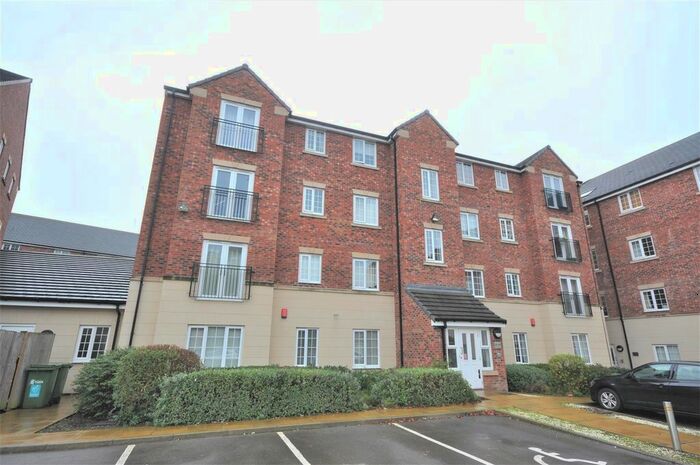 2 Bedroom Flat To Rent In Masters Mews, College Court, York, YO24