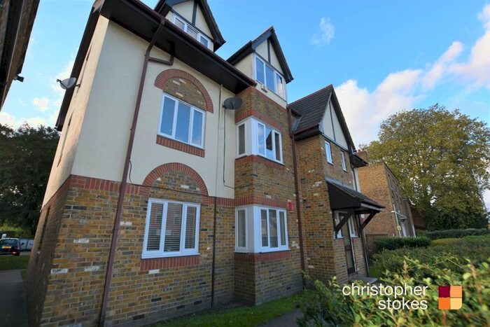 1 Bedroom Flat To Rent In Friends Avenue, Cheshunt, Waltham Cross, Hertfordshire, EN8