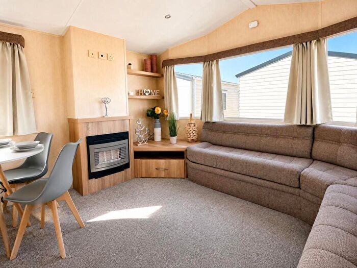 3 Bedroom Caravan For Sale In Willerby Rio Gold, Felixstowe Beach Holiday Park, Walton Avenue, Felixstowe, Suffolk, IP11