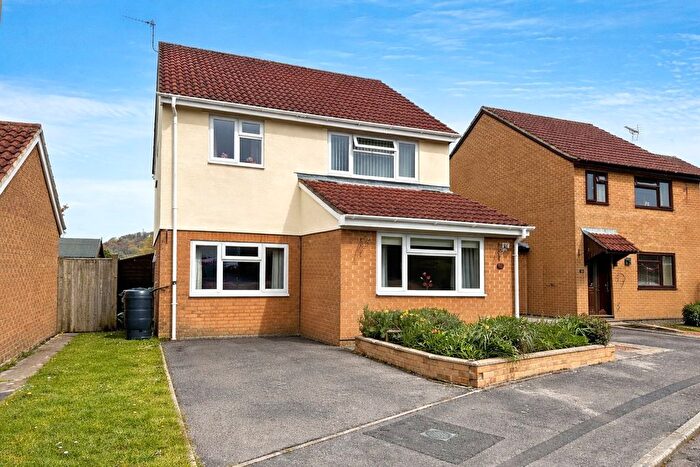 4 Bedroom Detached House For Sale In The Teasels, Warminster, BA12