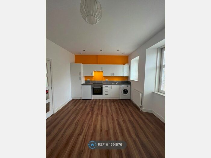 2 Bedroom Flat To Rent In St. Catherines Road, Perth, PH1