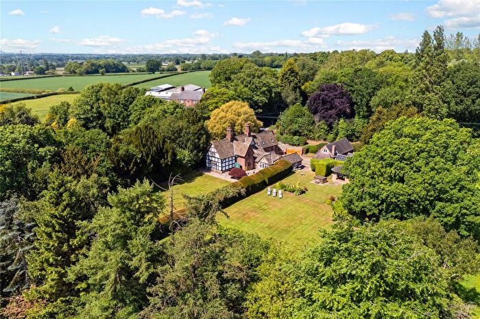 4 Bedroom Detached House For Sale In Warrington Road, Great Budworth, Cheshire, CW9