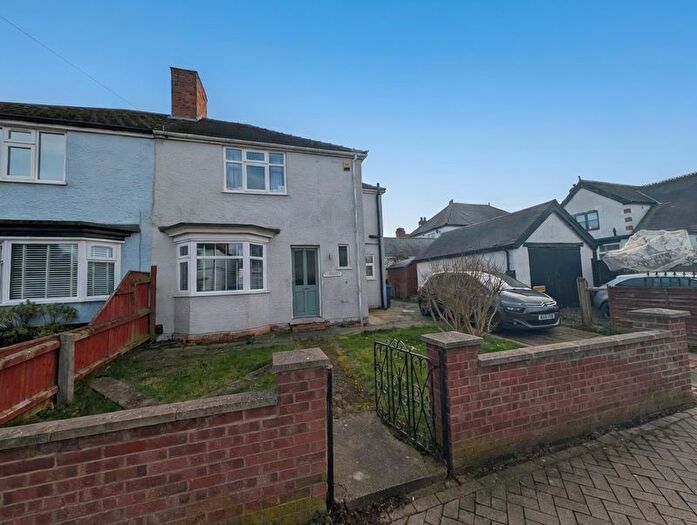 3 Bedroom Semi-Detached House For Sale In Homefield Avenue, Grimsby, DN33