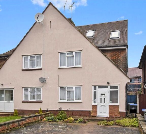 5 Bedroom Semi-Detached House To Rent In Melbury Road, Kenton, Harrow, Middlesex, HA3