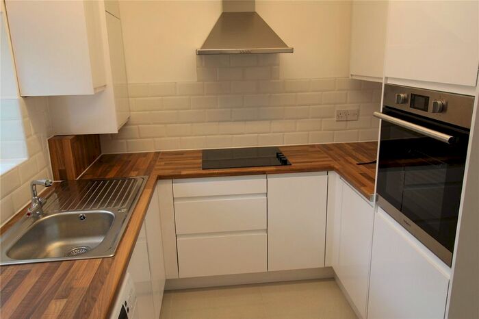 1 Bedroom Flat To Rent In Caroline Court, Stanmore, HA7