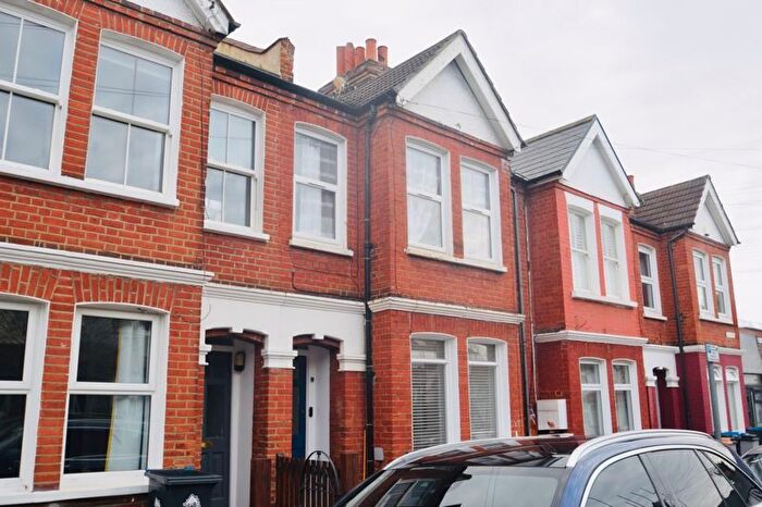 2 Bedroom Flat For Sale In Boyd Road, Colliers Wood, London, SW19