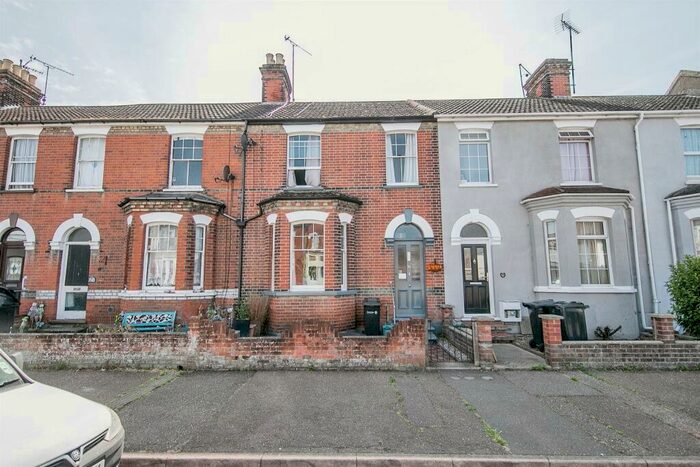 4 Bedroom Terraced House To Rent In Station Road, Dovercourt, Harwich, CO12
