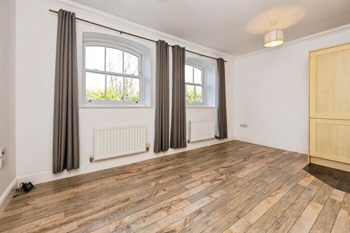 1 Bedroom Flat For Sale In George Roche Road, Canterbury, CT1