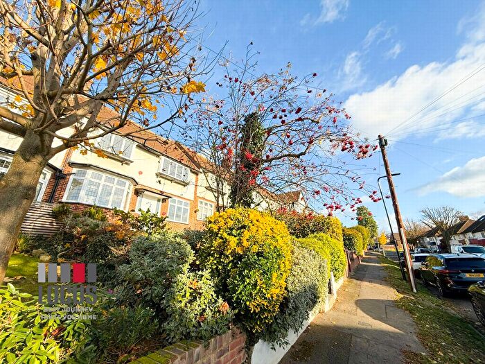 3 Bedroom Terraced House To Rent In Leadale Avenue, Chingford, E4