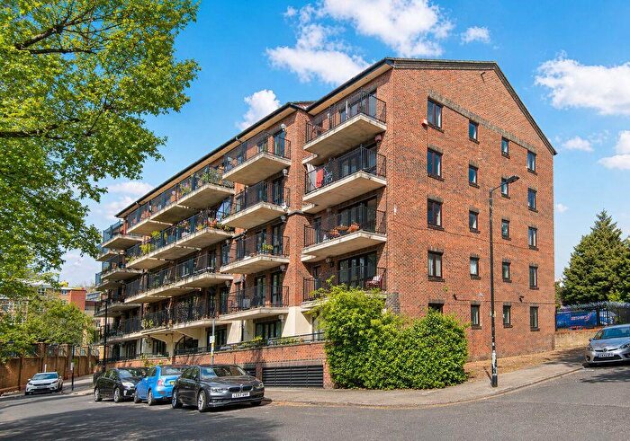 1 Bedroom Flat For Sale In Fletcher Street, E1