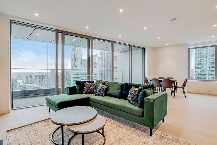 2 Bedroom Flat To Rent In Park Drive, Canary Wharf, London, E14