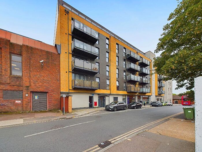 2 Bedroom Apartment To Rent In Royal Oak Road, Bexleyheath, Kent, DA6
