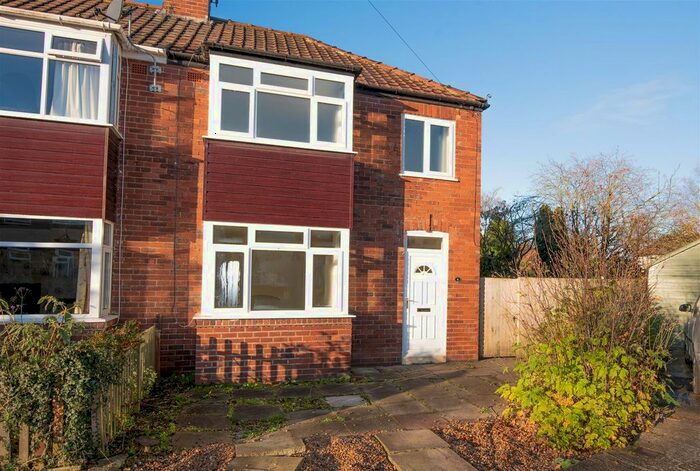 3 Bedroom Semi-Detached House To Rent In Edgware Road, York YO10