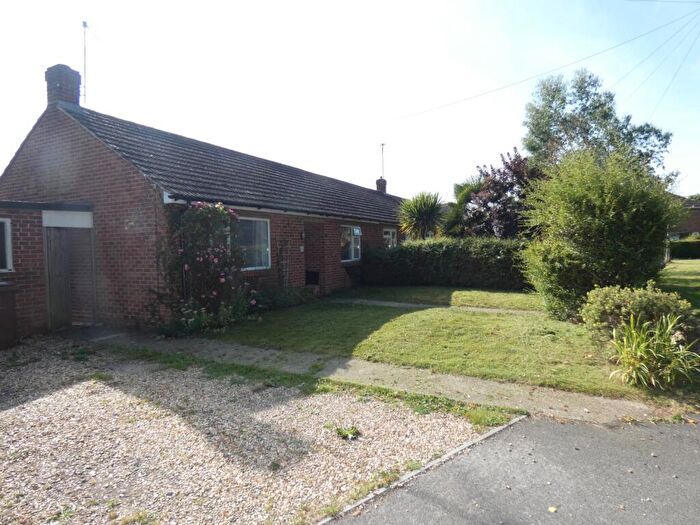 2 Bedroom Semi-Detached Bungalow To Rent In Romsey, Hampshire, SO51
