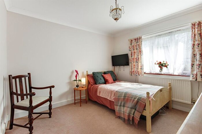 2 Bedroom Detached Bungalow For Sale In Brookmead, Hildenborough, Tonbridge, TN11