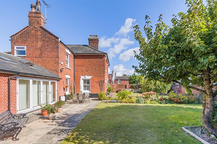 5 Bedroom Detached House For Sale In Cromer Road, North Walsham, NR28