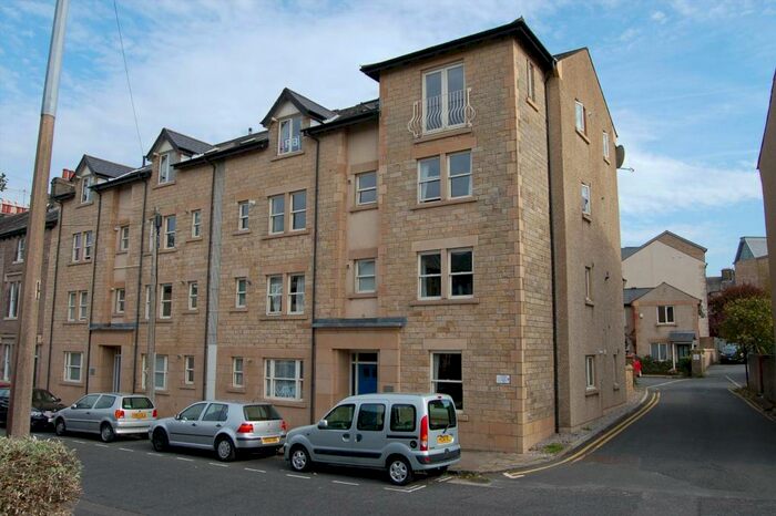 2 Bedroom Flat To Rent In Regency Court, Queen Street, Lancaster, LA1