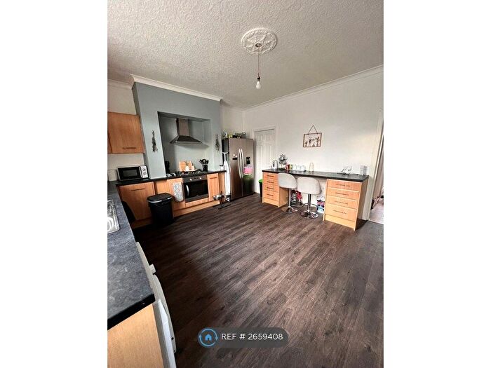 3 Bedroom Terraced House To Rent In Pontefract Road, Featherstone, Pontefract, WF7
