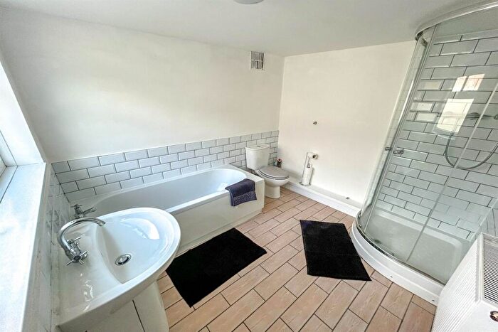 1 Bedroom Cottage For Sale In Eglinton Street, Monkwearmouth, SR5