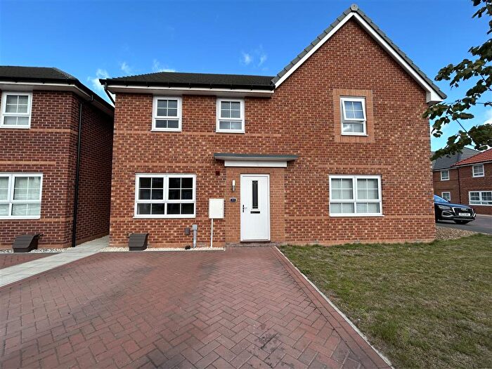 3 Bedroom House To Rent In Riverside Lane, Doncaster, DN2