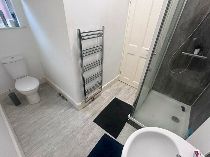 9 Bedroom Flat To Rent In Foxhall Road, Nottingham, NG7