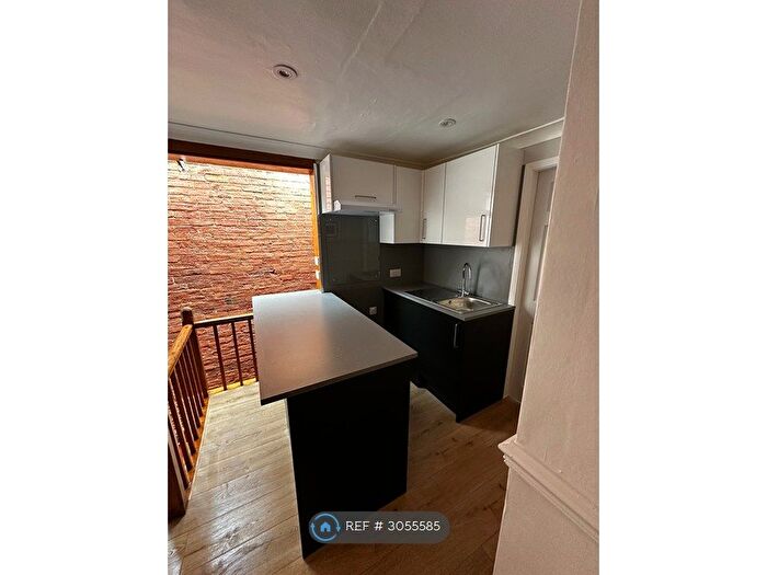 2 Bedroom Flat To Rent In Sutton Bonington, Loughborough, LE12