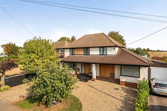 4 Bedroom Detached House For Sale In Green End, Renhold, Bedford, MK41