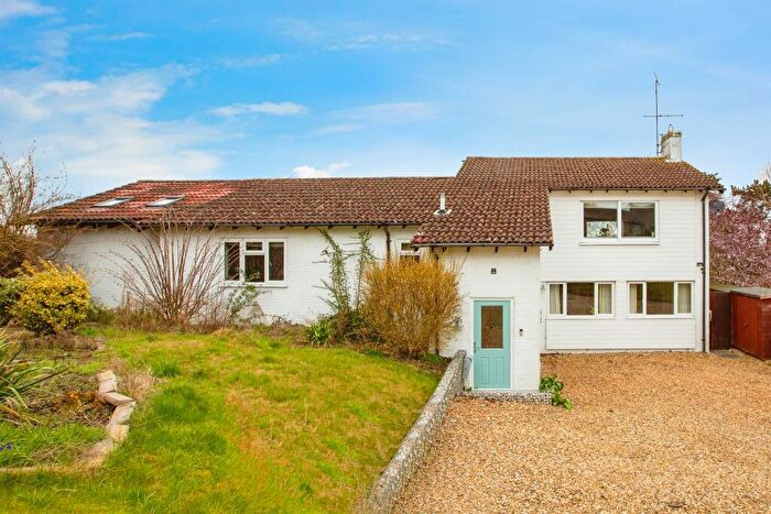 5 Bedroom Detached House For Sale In Spinney Rise, Denford, Kettering, NN14