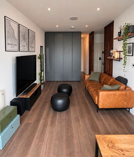 Studio For Sale In New Park Road, London, SW2