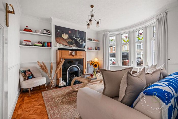 3 Bedroom Semi Detached House To Rent In Lansdowne Road, Cardiff, CF5