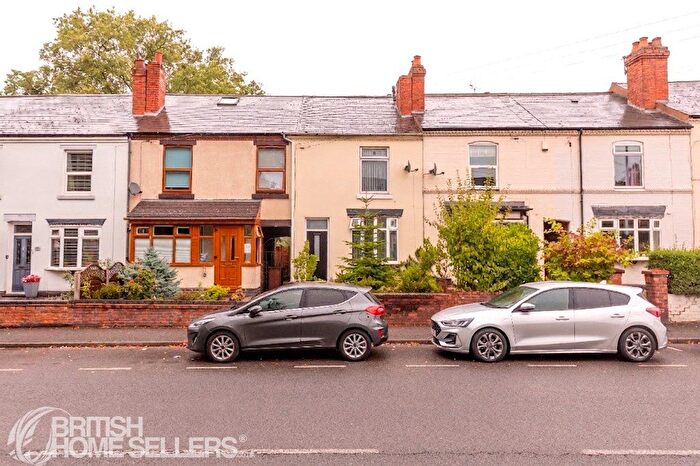 3 Bedroom Terraced House For Sale In Daw End Lane, Walsall, West Midlands, WS4