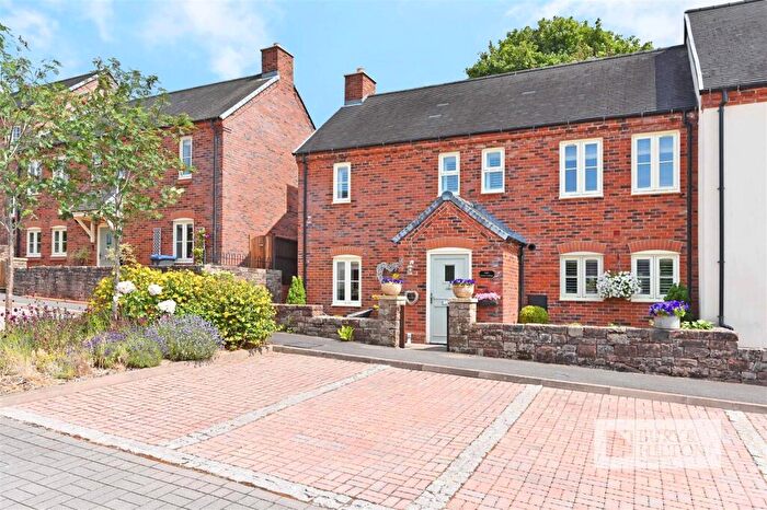 3 Bedroom Semi-Detached House For Sale In Church Croft, Caverswall, Stoke-On-Trent, ST11