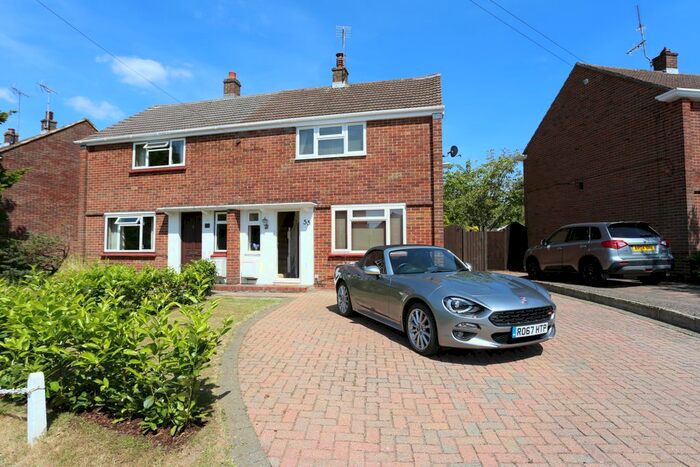 2 Bedroom Semi-Detached House To Rent In Ryle Road, Farnham GU9