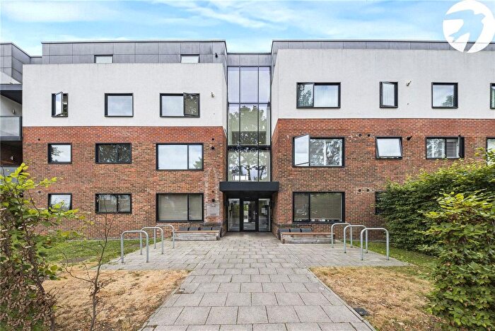 1 Bedroom Flat To Rent In Lingfield Crescent, London, SE9