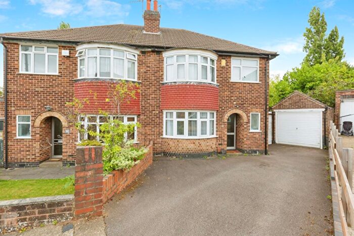 3 Bedroom Semi-Detached House For Sale In Avebury Avenue, Leicester, LE4