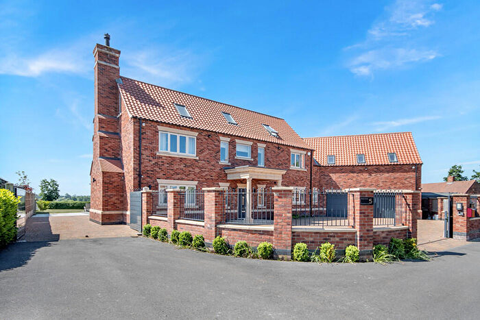 6 Bedroom Detached House For Sale In Thorpe Farm Close, Headon, DN22