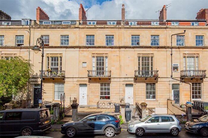 2 Bedroom Apartment For Sale In Westbourne Place, Bristol, BS8
