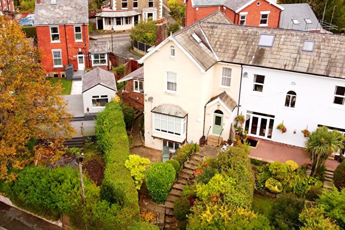 5 Bedroom Semi Detached House For Sale In Higher Bank Road, Fulwood, PR2