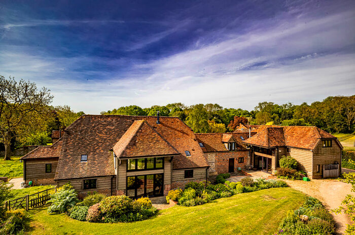 8 Bedroom House For Sale In Charity Farm Barns, Goring Heath, RG8