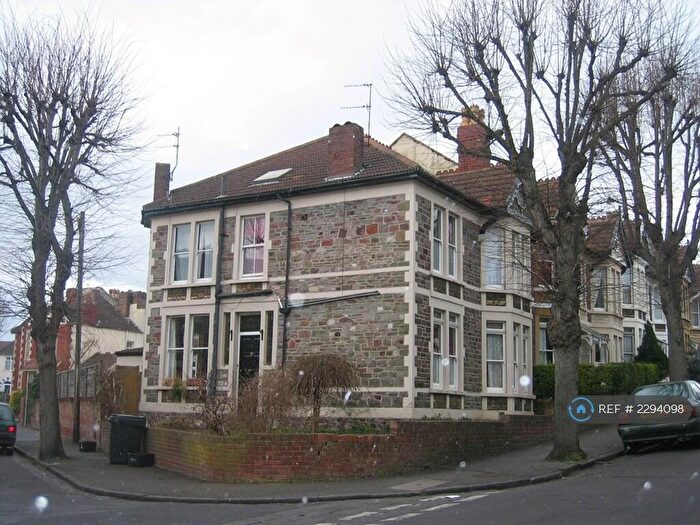 6 Bedroom End Of Terrace House To Rent In Churchways Avenue, Bristol, BS7