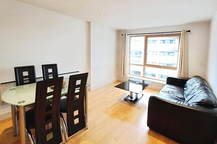 1 Bedroom Flat To Rent In Clarence House, The Boulevard, Leeds, West Yorkshire, LS10